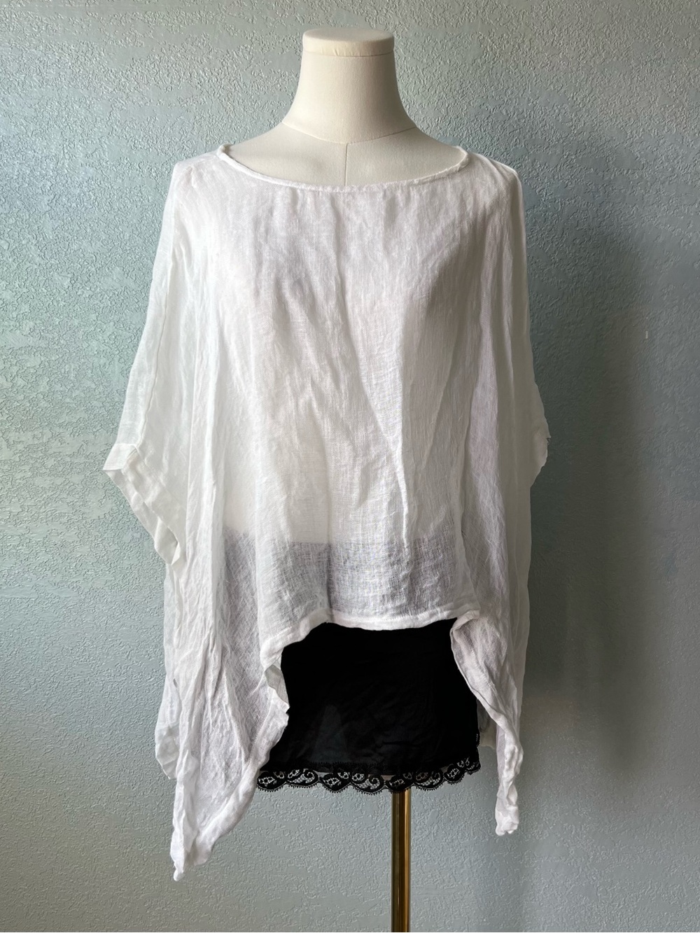 Calligraphie White Linen Poncho Top Oversized Flowy Boho S/M